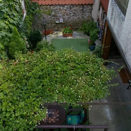 Piosenka Yaga Kowalik By Bookinghost Krakow